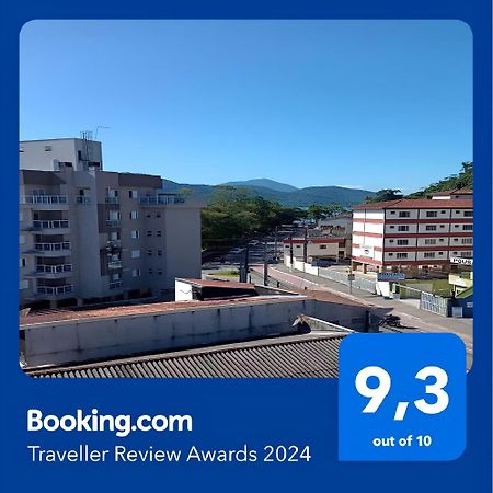 Apartamento encantador com 50 m da praia Pereque-açú Ubatuba Extérieur photo