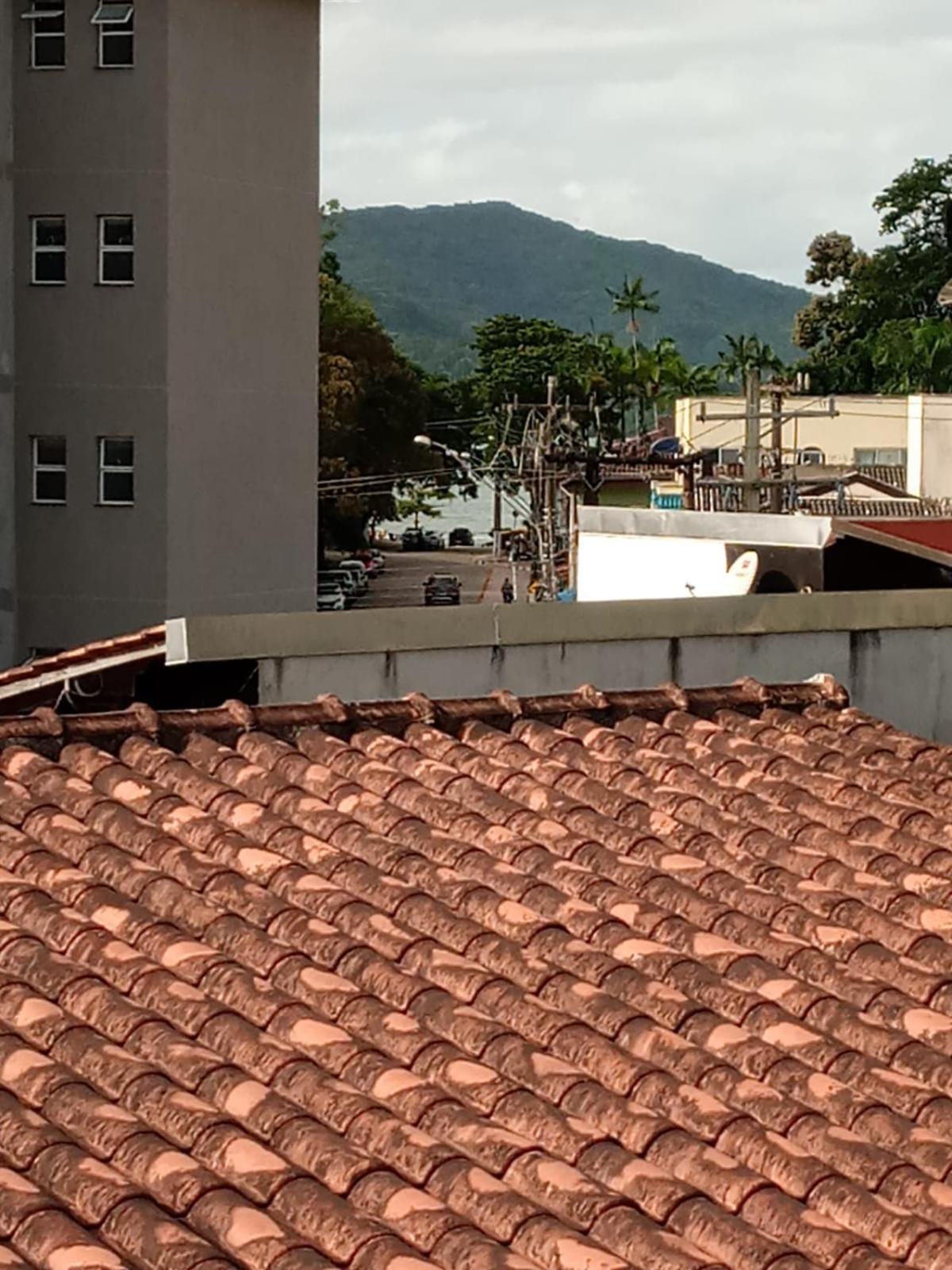 Apartamento encantador com 50 m da praia Pereque-açú Ubatuba Extérieur photo